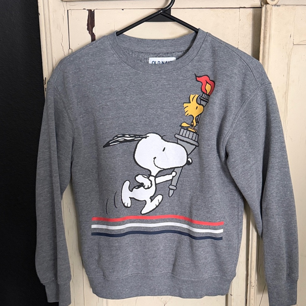 Old Navy Gray Snoopy & Woodstock Crewneck Sweatshirt for the Olympics!